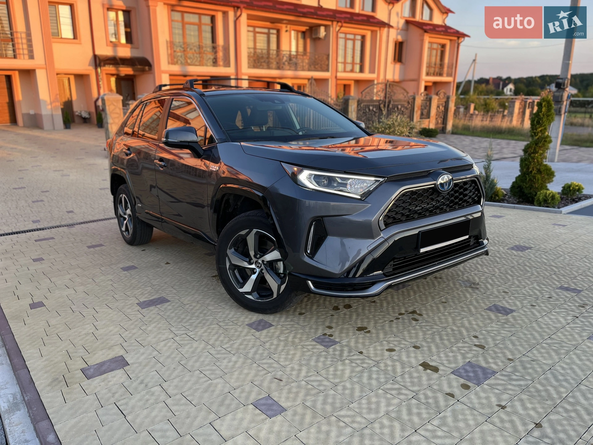 2021 Toyota RAV 4 - мініатюра 2