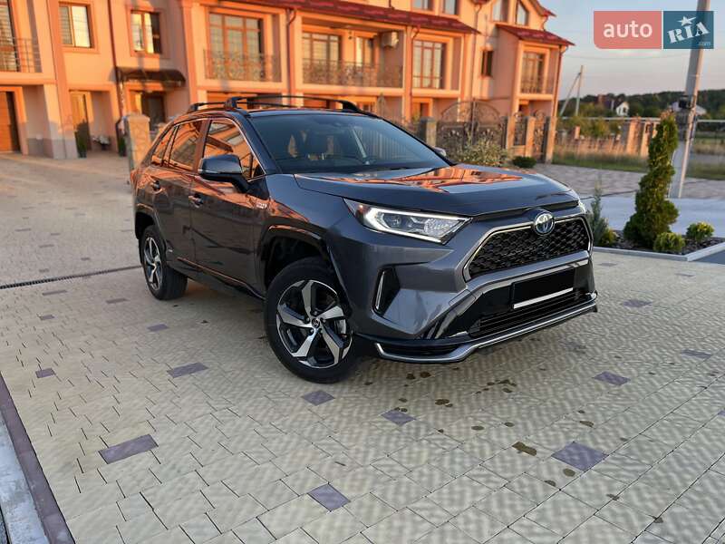 Позашляховик / Кросовер Toyota RAV4 2021 в Тернополі