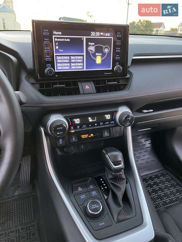 Позашляховик / Кросовер Toyota RAV4 2021 в Тернополі