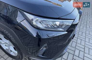 Внедорожник / Кроссовер Toyota RAV4 2021 в Днепре