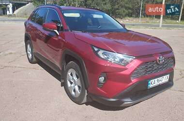 Позашляховик / Кросовер Toyota RAV4 2019 в Черкасах