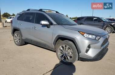 Toyota RAV4 2021