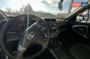 Позашляховик / Кросовер Toyota RAV4 2007 в Луцьку