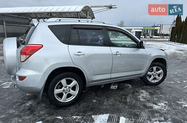 Позашляховик / Кросовер Toyota RAV4 2007 в Луцьку