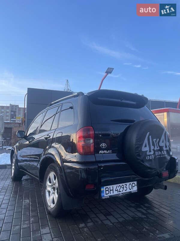 Внедорожник / Кроссовер Toyota RAV4 2003 в Виннице