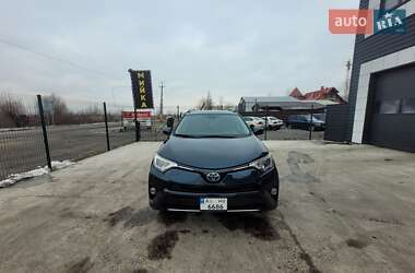 Внедорожник / Кроссовер Toyota RAV4 2017 в Киеве