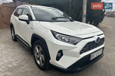 Позашляховик / Кросовер Toyota RAV4 2021 в Миколаєві