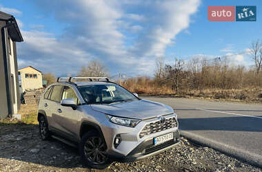 Внедорожник / Кроссовер Toyota RAV4 2023 в Рахове