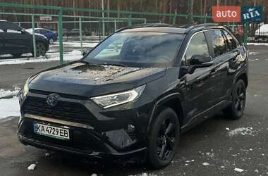 Внедорожник / Кроссовер Toyota RAV4 2021 в Киеве