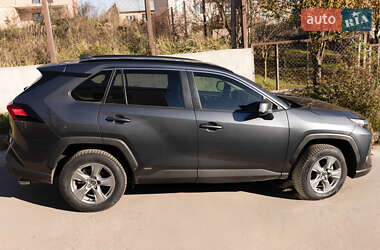 Внедорожник / Кроссовер Toyota RAV4 2022 в 