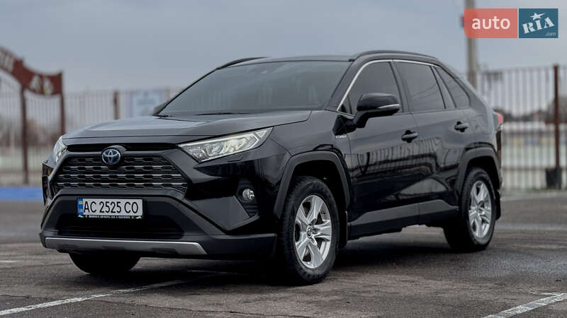 Toyota RAV4 2021