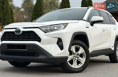 Позашляховик / Кросовер Toyota RAV4 2021 в Дніпрі