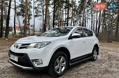 Позашляховик / Кросовер Toyota RAV4 2015 в Києві