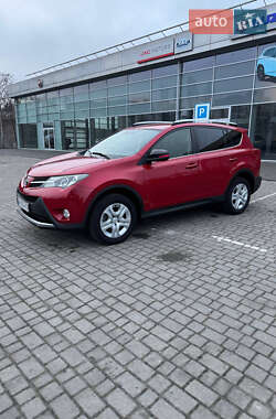 Позашляховик / Кросовер Toyota RAV4 2014 в Дніпрі