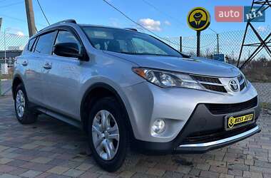 Позашляховик / Кросовер Toyota RAV4 2015 в Стрию