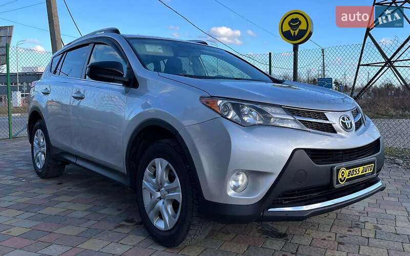 Toyota RAV4 2015