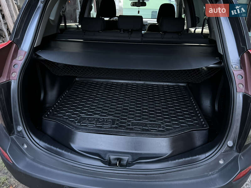 Позашляховик / Кросовер Toyota RAV4 2013 в Дрогобичі