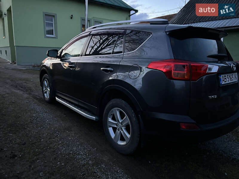 Позашляховик / Кросовер Toyota RAV4 2013 в Дрогобичі