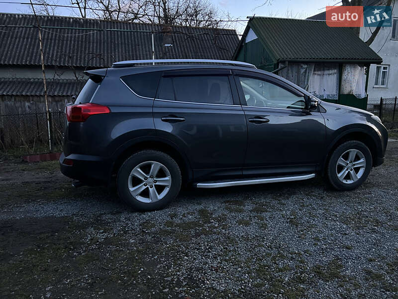 Позашляховик / Кросовер Toyota RAV4 2013 в Дрогобичі
