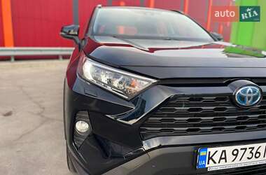 Позашляховик / Кросовер Toyota RAV4 2020 в Києві