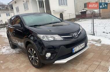 Позашляховик / Кросовер Toyota RAV4 2015 в Івано-Франківську