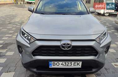 Позашляховик / Кросовер Toyota RAV4 2019 в Бучачі