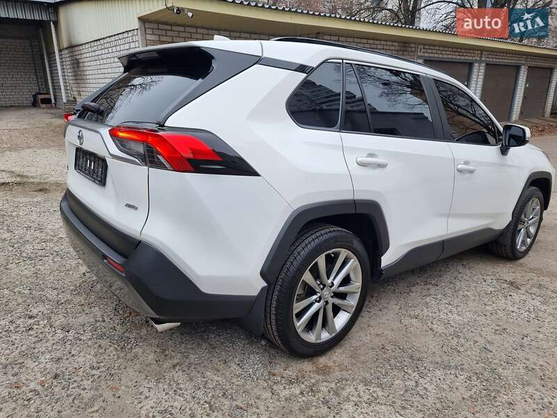 Toyota RAV4 2019