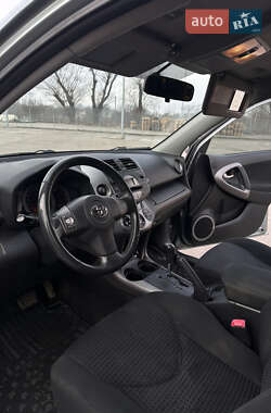 Внедорожник / Кроссовер Toyota RAV4 2007 в Черновцах