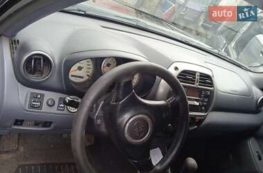 Внедорожник / Кроссовер Toyota RAV4 2001 в Харькове