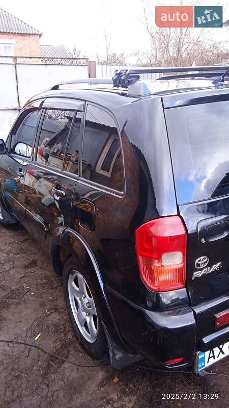 Внедорожник / Кроссовер Toyota RAV4 2001 в Харькове