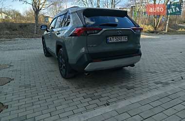 Внедорожник / Кроссовер Toyota RAV4 2024 в Ивано-Франковске