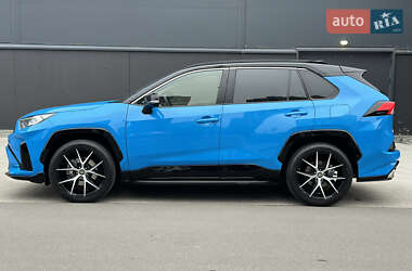 Внедорожник / Кроссовер Toyota RAV4 2019 в Киеве