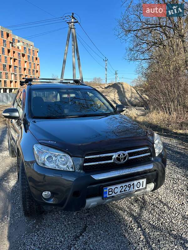 Позашляховик / Кросовер Toyota RAV4 2008 в 