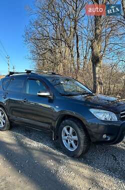 Позашляховик / Кросовер Toyota RAV4 2008 в 