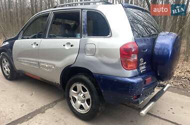 Позашляховик / Кросовер Toyota RAV4 2002 в Рівному