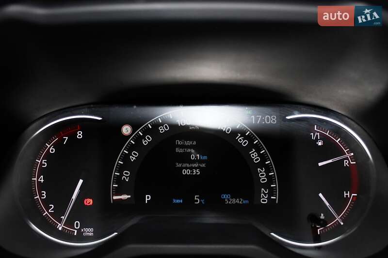 Позашляховик / Кросовер Toyota RAV4 2022 в 