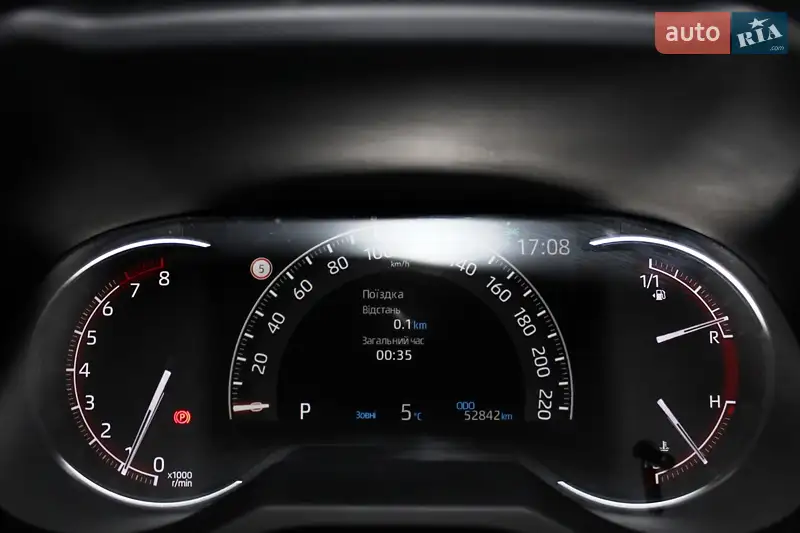 Позашляховик / Кросовер Toyota RAV4 2022 в 