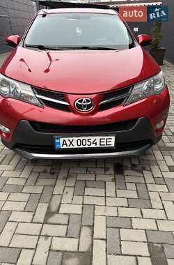 Позашляховик / Кросовер Toyota RAV4 2015 в Дніпрі