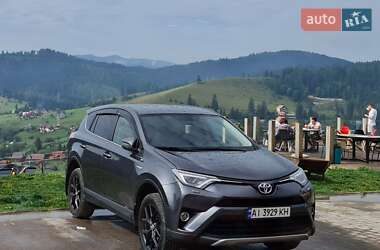 Внедорожник / Кроссовер Toyota RAV4 2016 в Киеве