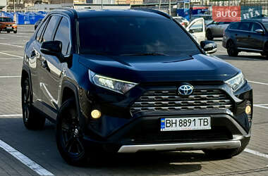 Позашляховик / Кросовер Toyota RAV4 2021 в Одесі