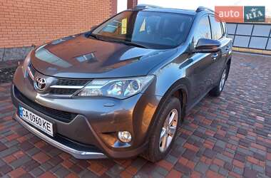 Внедорожник / Кроссовер Toyota RAV4 2013 в 