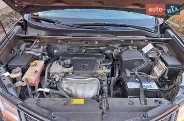 Внедорожник / Кроссовер Toyota RAV4 2013 в 