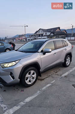 Внедорожник / Кроссовер Toyota RAV4 2021 в Солотвине