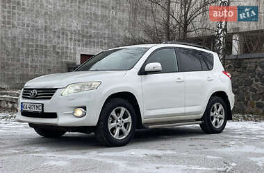 Внедорожник / Кроссовер Toyota RAV4 2010 в Киеве