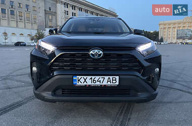 Позашляховик / Кросовер Toyota RAV4 2019 в Харкові