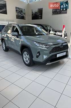 Внедорожник / Кроссовер Toyota RAV4 2021 в Петропавловке