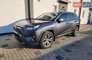 Позашляховик / Кросовер Toyota RAV4 2020 в Черкасах