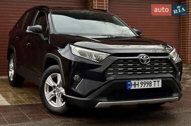 Внедорожник / Кроссовер Toyota RAV4 2019 в Одессе