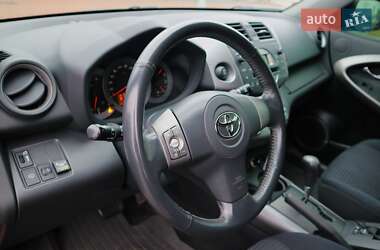 Позашляховик / Кросовер Toyota RAV4 2008 в Києві