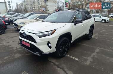 Внедорожник / Кроссовер Toyota RAV4 2022 в 